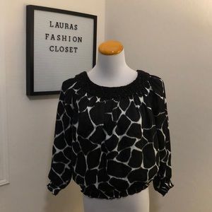 Alfaro black and white beaded collar blouse size 4